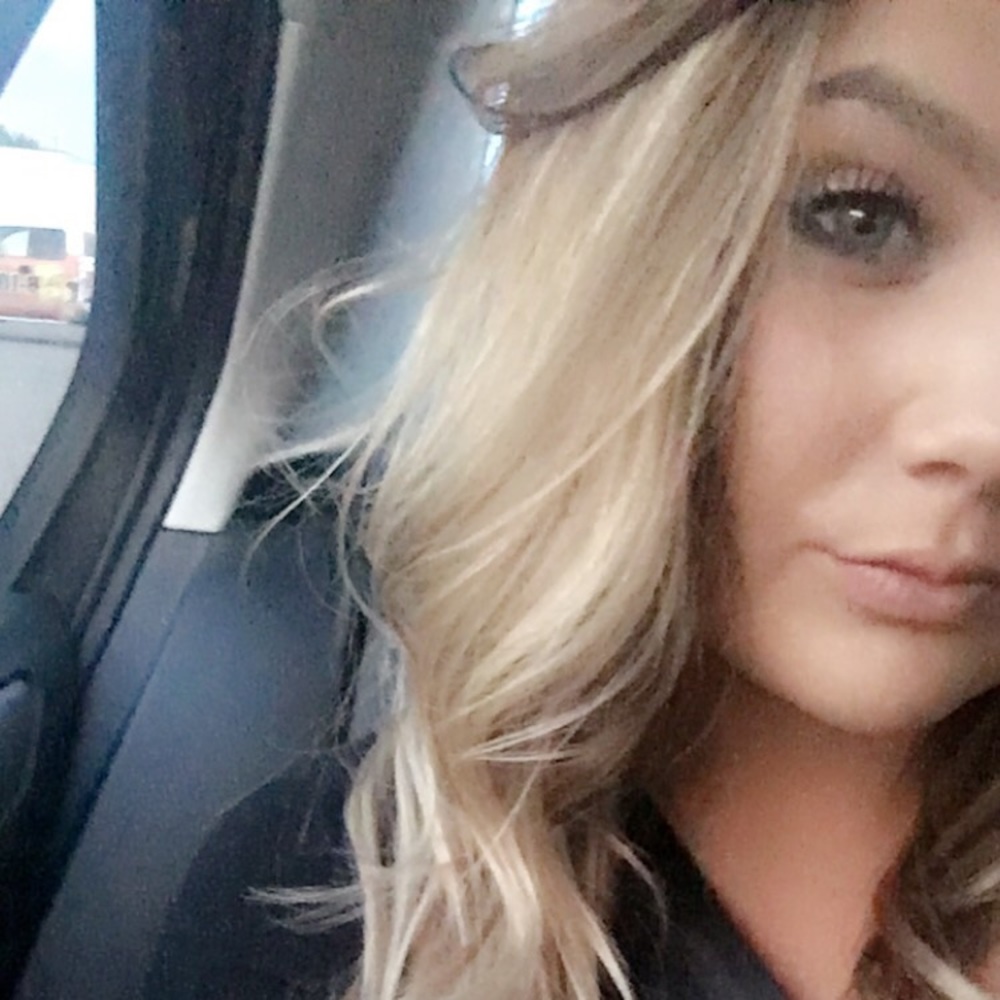 Meet your Posher, Erica